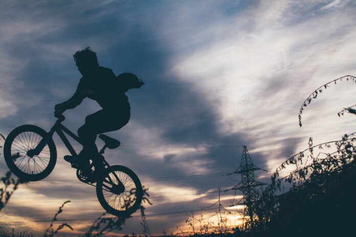 photo-1457299999196-427a06ea646d
